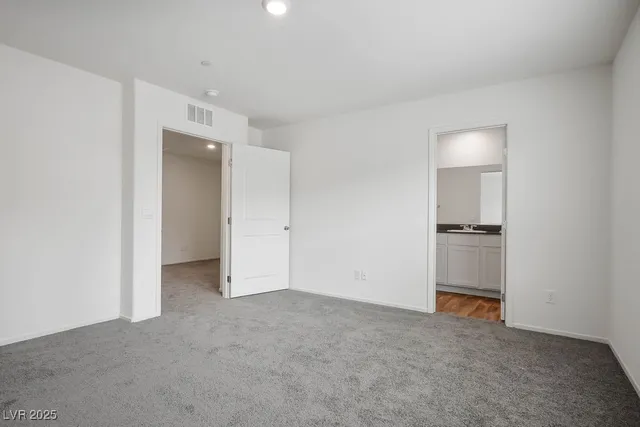 $1,850 | 6184 Hibiscus Gdn Street, North Las Vegas, NV 89081