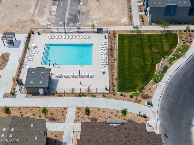 $1,850 | 6184 Hibiscus Gdn Street, North Las Vegas, NV 89081