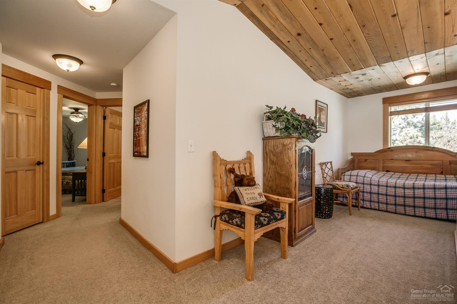 67134 Gist Road Bend, OR 97703 - Photo 16 of 24 Gallery Image 16
