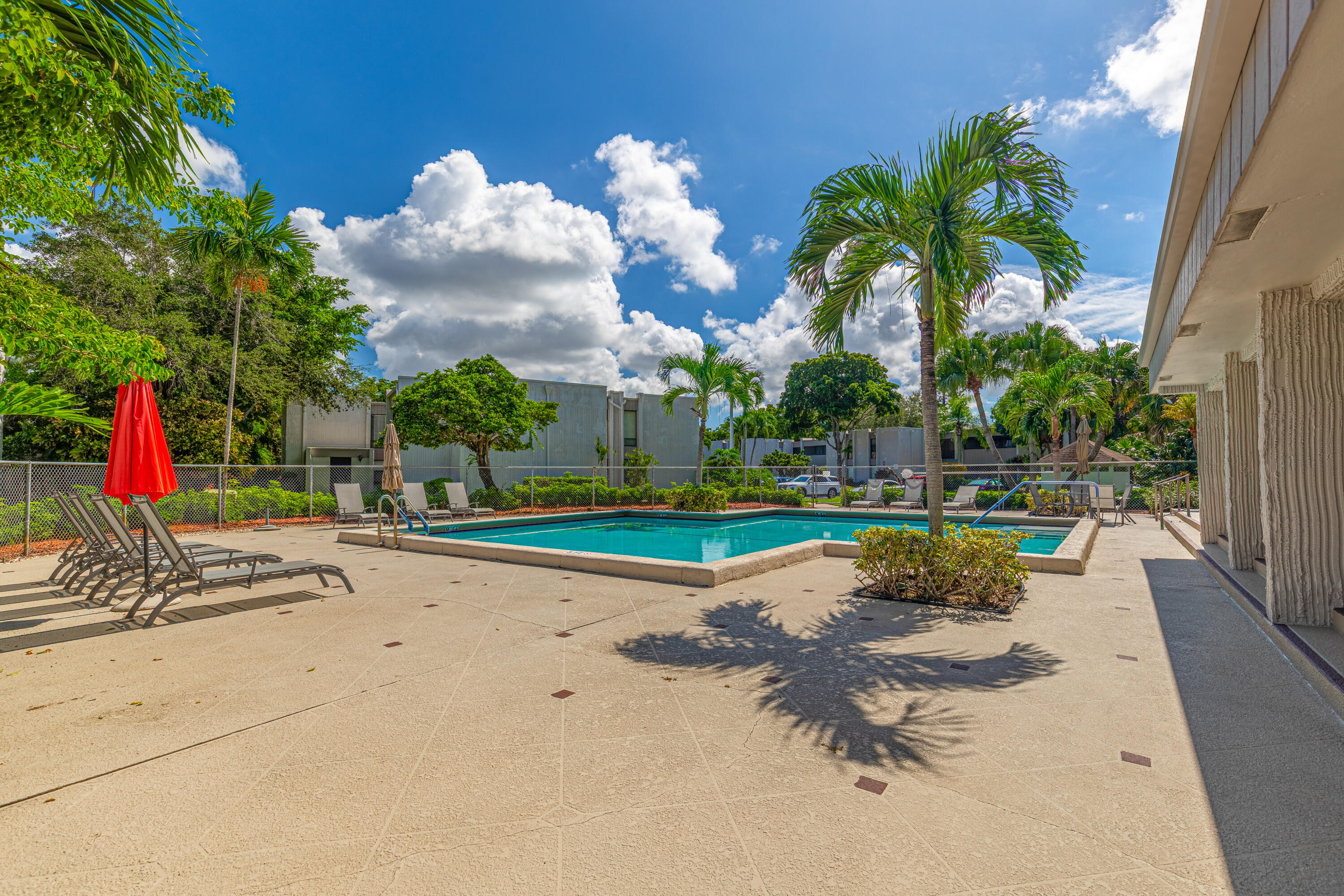 6548 Spring Bottom Way, Unit 221 Boca Raton, FL 33433 - Photo 18 of 42 Clubhouse-Pool