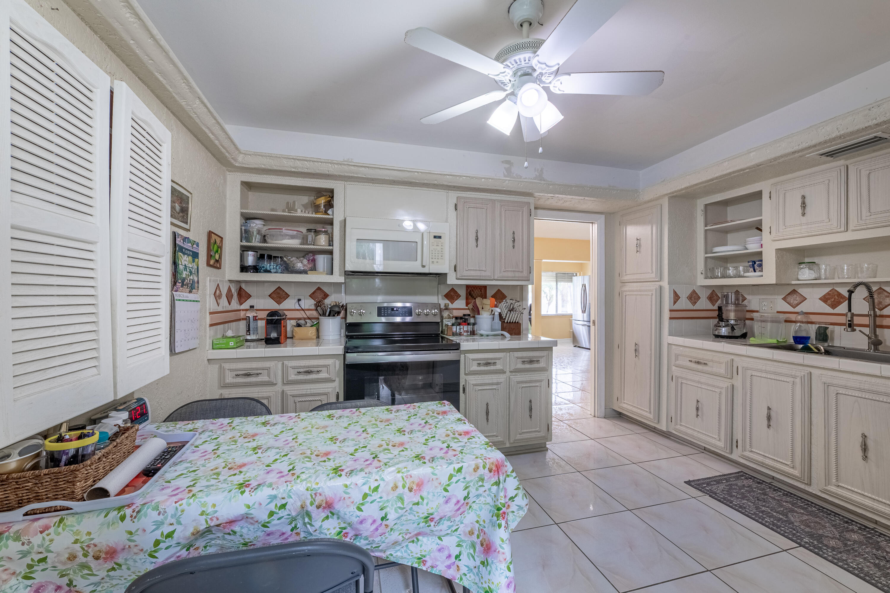 6548 Spring Bottom Way, Unit 221 Boca Raton, FL 33433 - Photo 33 of 42 Kitchen-B