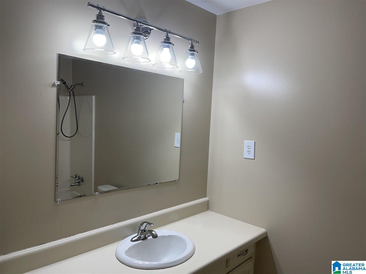 317 12th Street Pleasant Grove, AL 35127 - Photo 11 of 32