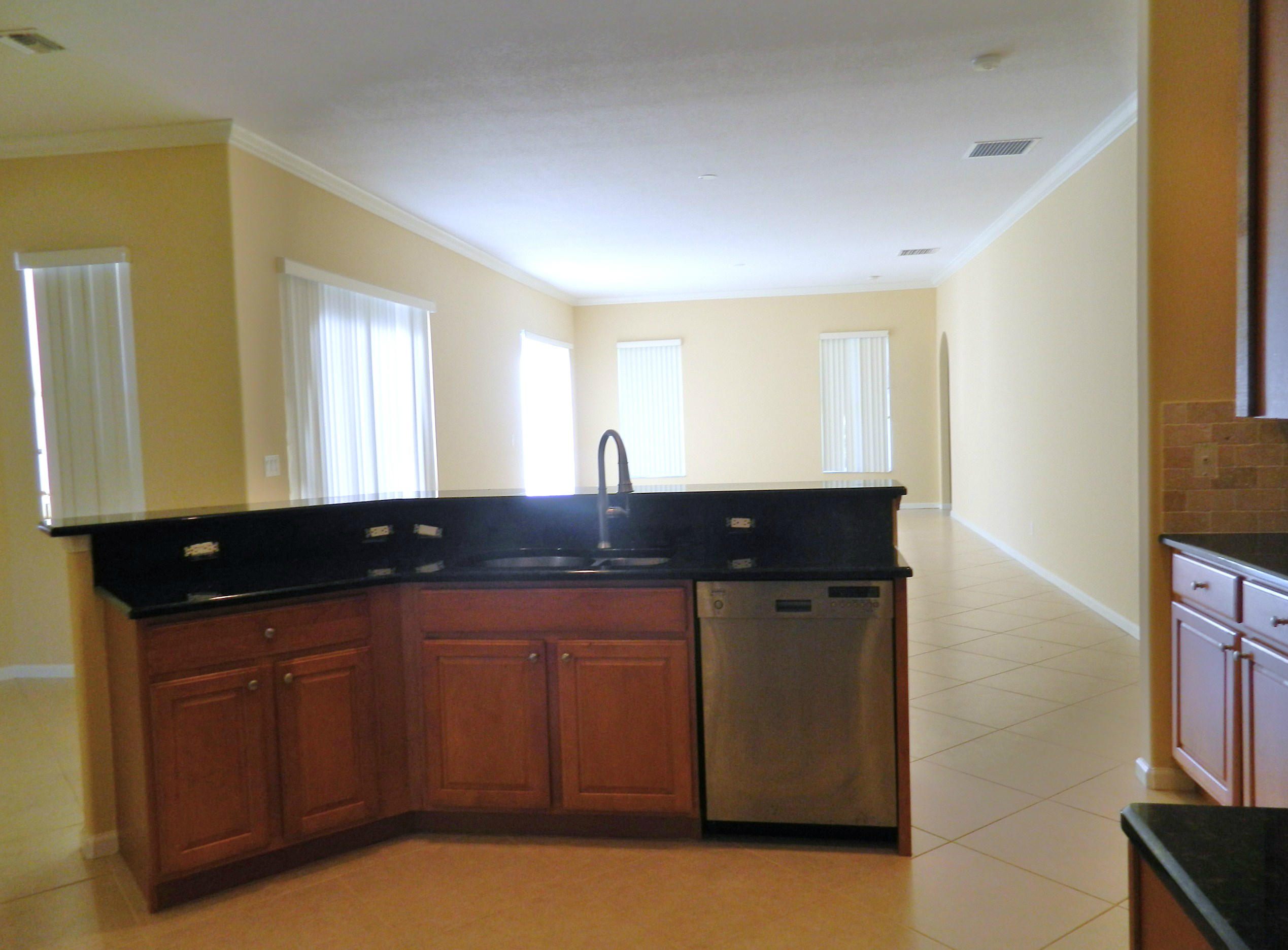 520 Southwest Ryder Road Port St. Lucie, FL 34953 - Photo 6 of 27 kitchen