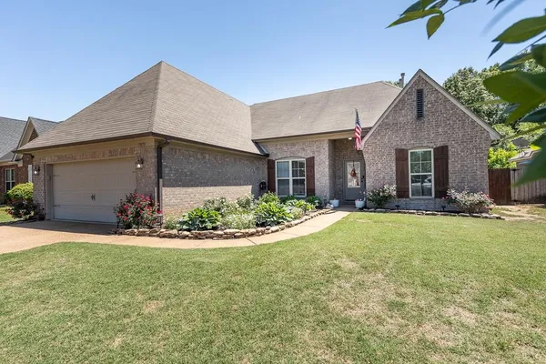 $360,000 | 7875 Country Lake Drive, Bartlett, TN 38133