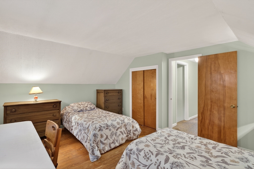22 Myrtle Avenue Acushnet, MA 02743 - Photo 23 of 31