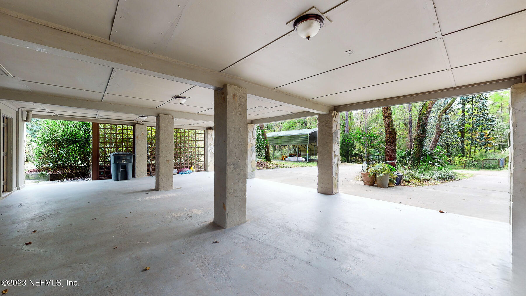 4380 Banks Road Middleburg, FL 32068 - Photo 8 of 51 Garage a