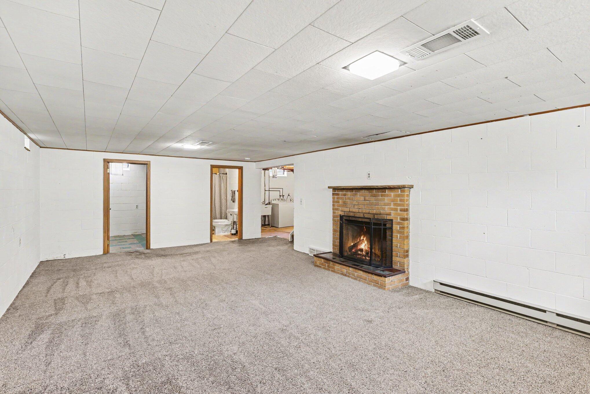2117 Edwin Place Lansing, MI 48911 - Photo 31 of 37 020_file_5854
