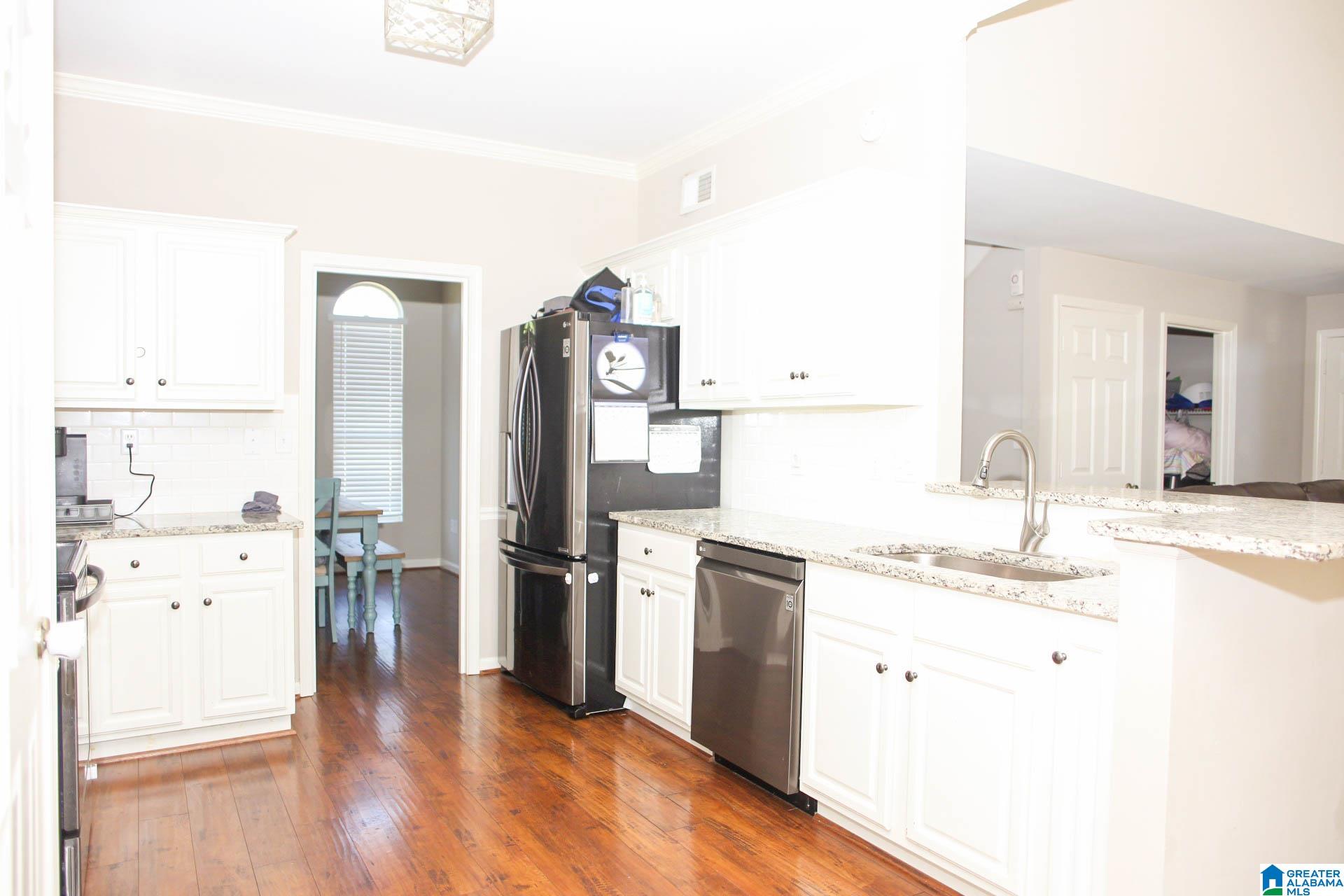 126 Stonehaven Way Pelham, AL 35124 - Photo 7 of 20