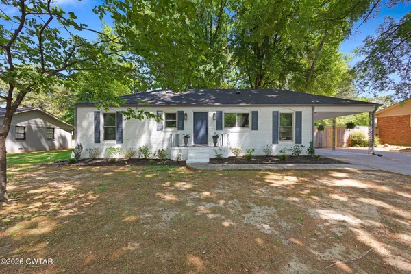 $269,500 | 27 Ayers Drive, Jackson, TN 38301