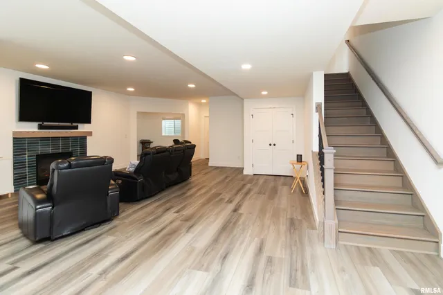 $675,000 | 11310 North Copper Creek Point, Dunlap, IL 61525