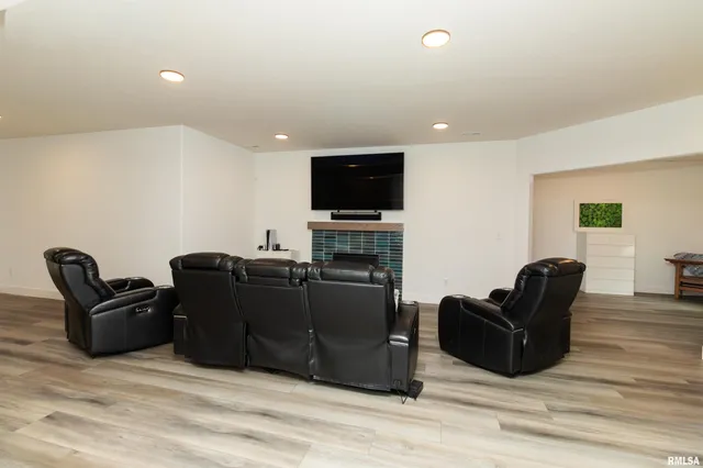 $675,000 | 11310 North Copper Creek Point, Dunlap, IL 61525