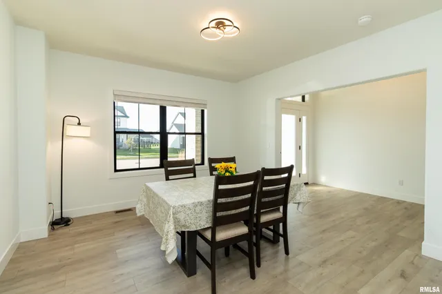 $675,000 | 11310 North Copper Creek Point, Dunlap, IL 61525