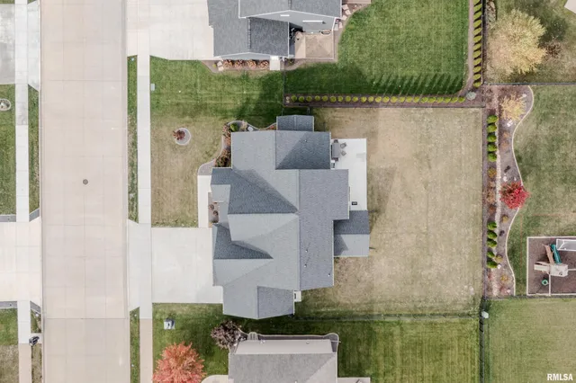 $675,000 | 11310 North Copper Creek Point, Dunlap, IL 61525