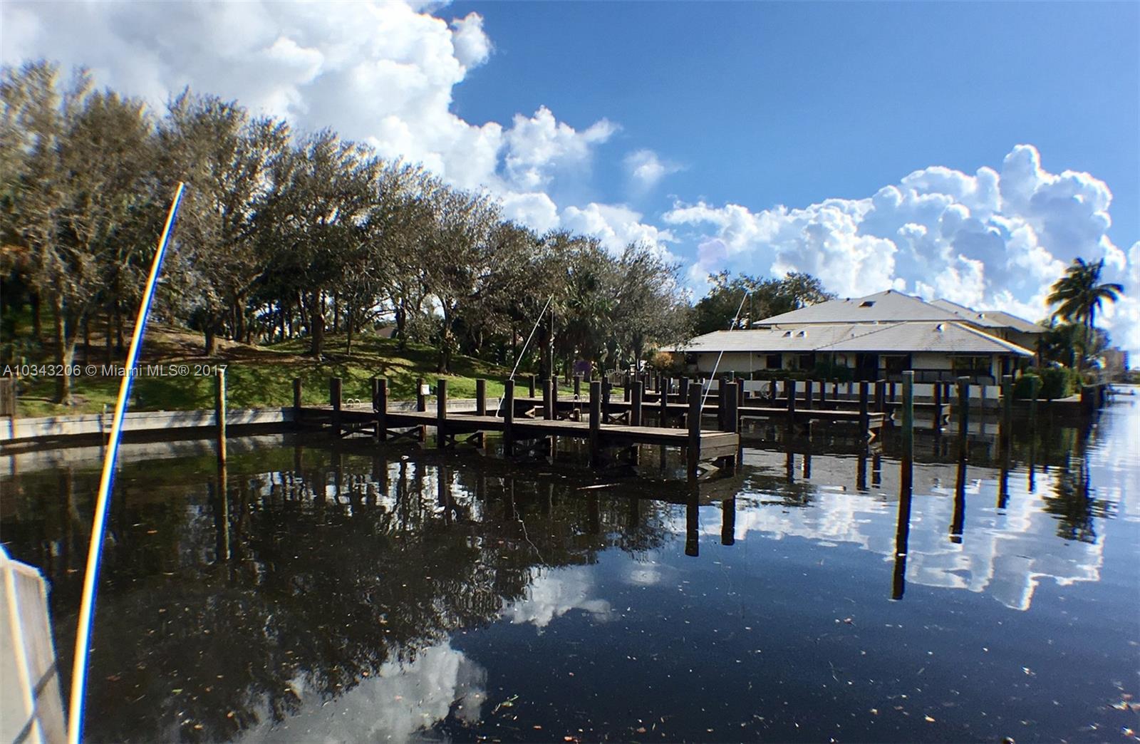 608 Boca Marina Court, Unit 608 Boca Raton, FL 33487 - Photo 20 of 20 GUEST/COMMUNITY BOAT DOCK