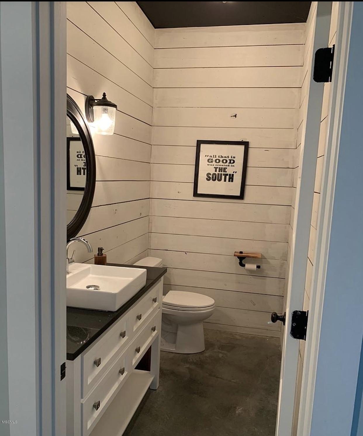 17451 South Carr Bridge Road Biloxi, MS 39532 - Photo 16 of 20 Half Bath