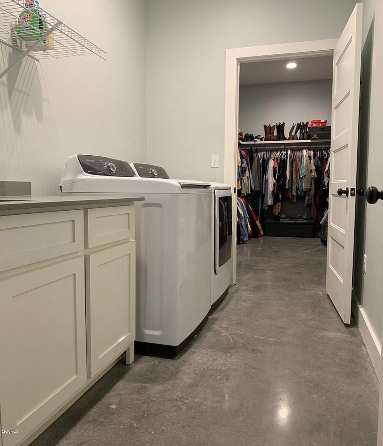 17451 South Carr Bridge Road Biloxi, MS 39532 - Photo 17 of 20 Laundry