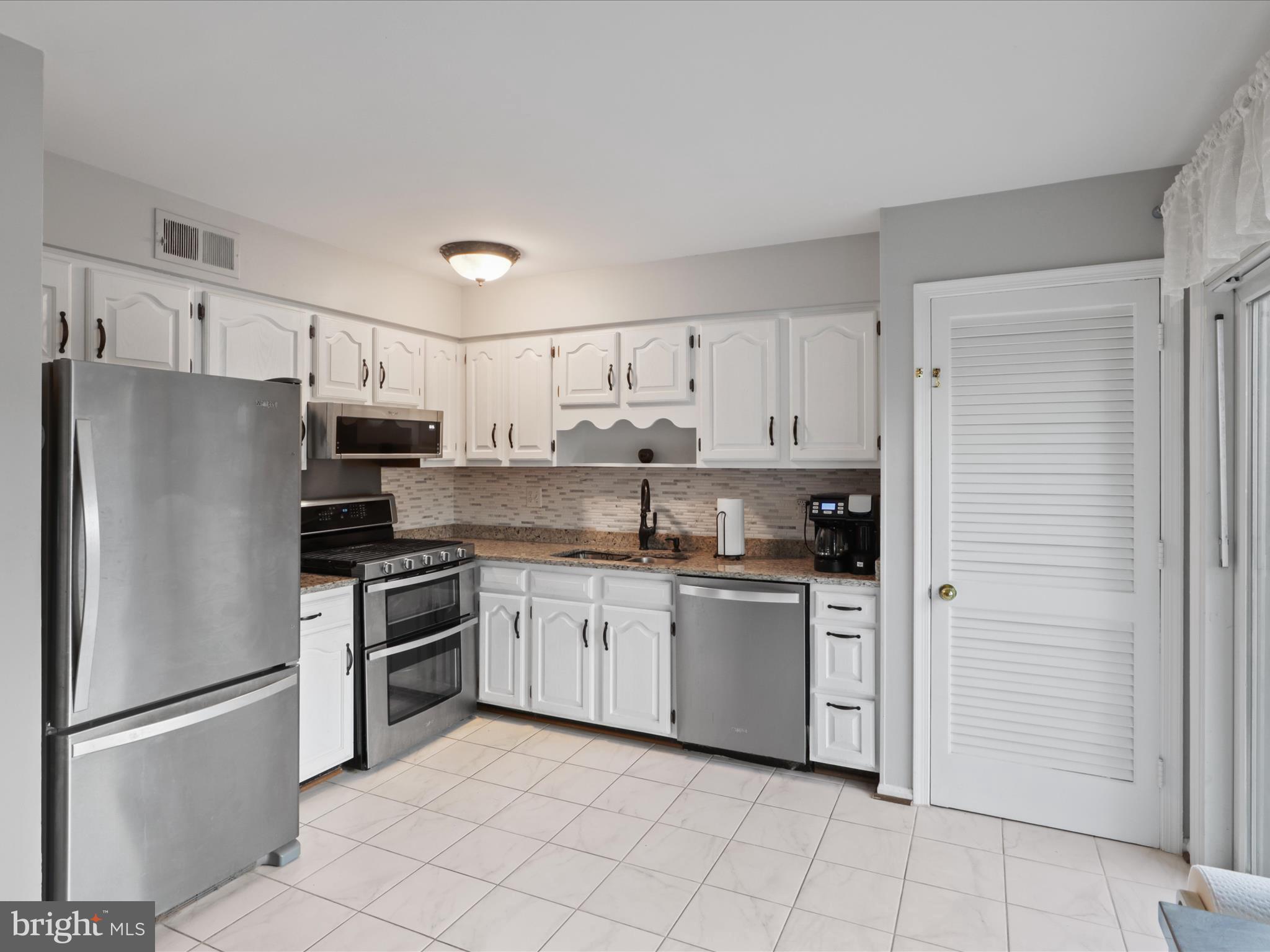 8408 Willow Forge Road Springfield, VA 22152 - Photo 11 of 46 Gallery Image 11