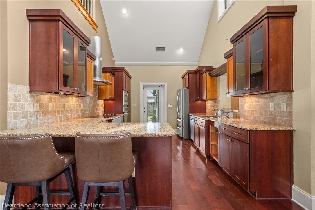 301 Ruffians Way Sebring, FL 33875 - Photo 6 of 36 Gallery Image 6