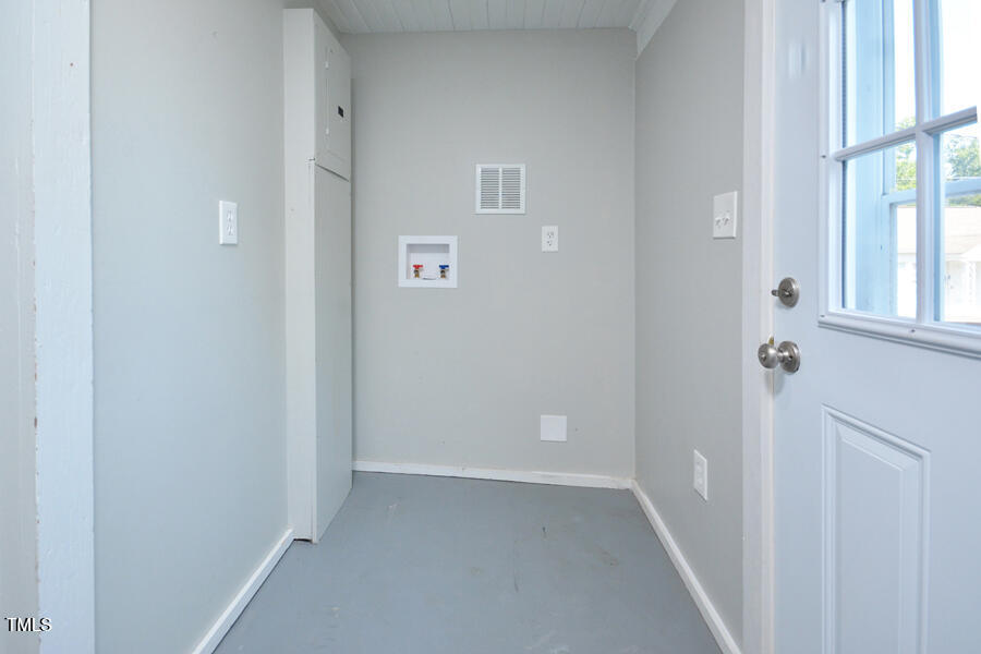 715 North Main Street Graham, NC 27253 - Photo 18 of 37 18- Lndry hookups