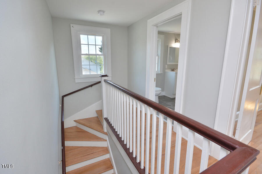 715 North Main Street Graham, NC 27253 - Photo 26 of 37 27- Stairs