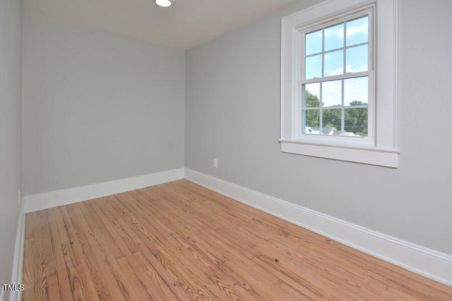 715 North Main Street Graham, NC 27253 - Photo 33 of 37 34- Office