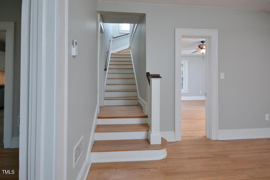 715 North Main Street Graham, NC 27253 - Photo 7 of 37 7- Liv Rm stairs