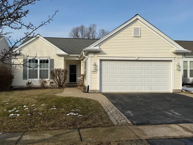 $379,900 | 14042 Verbend Path, Huntley, IL 60142