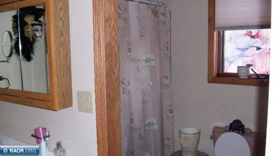 700 North Broadway Gilbert, MN 55741 - Photo 8 of 13