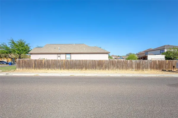 $189,000 | 3601 Nubes Drive, Laredo, TX 78046