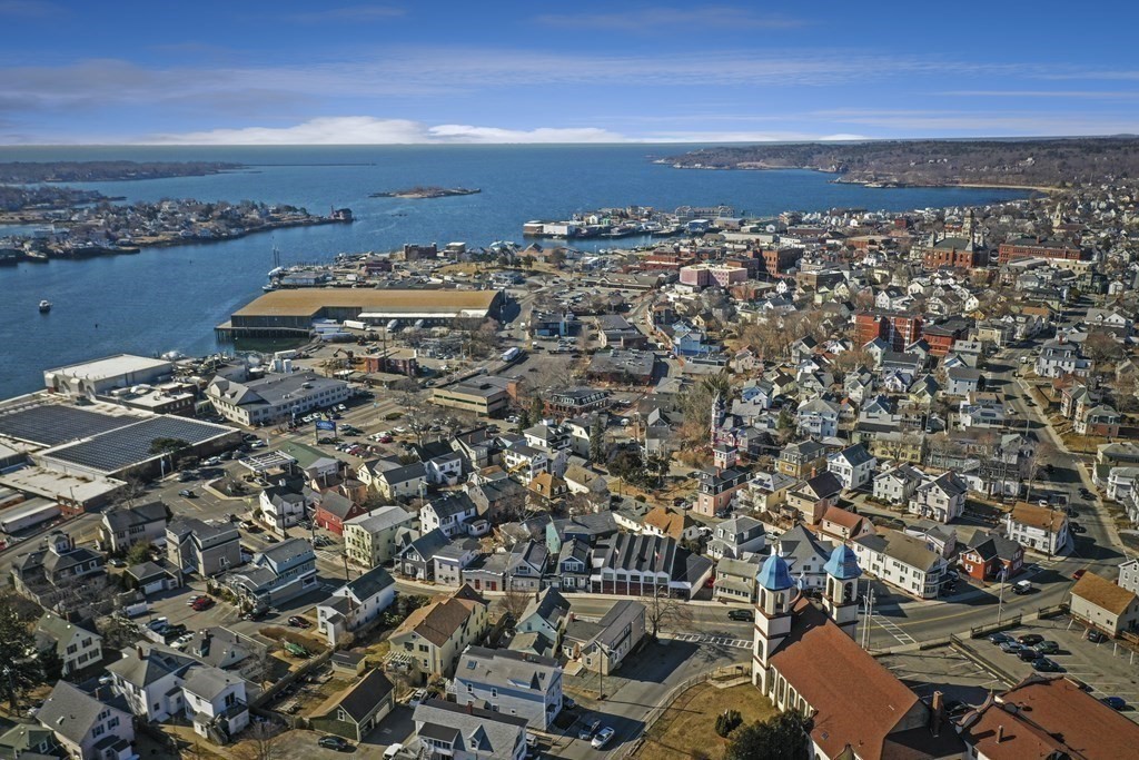 14 R Spring Street, Unit 2 Gloucester, MA 01930 - Photo 20 of 20 Gallery Image 20