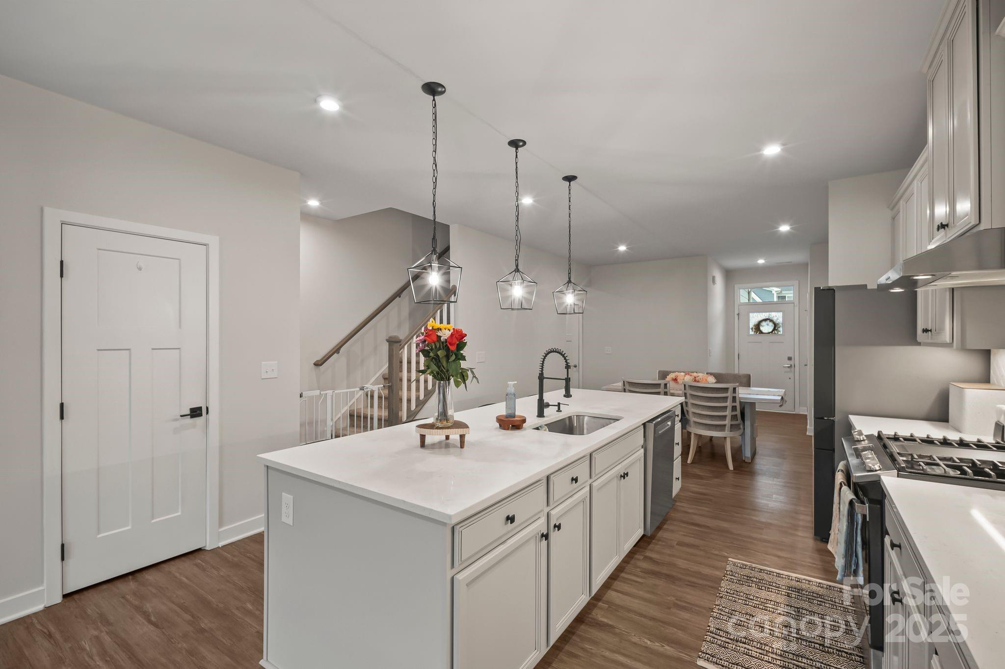 768 Hazel Way Denver, NC 28037 - Photo 6 of 42 Gallery Image 6