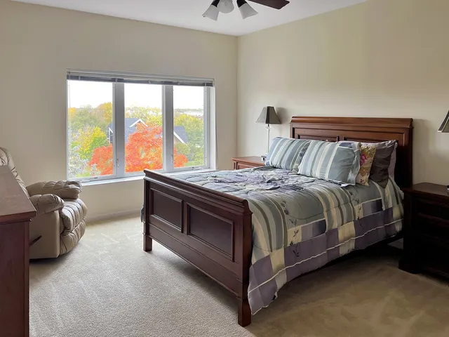 $322,900 | 3451 North Carriageway Drive, Unit 503, Arlington Heights, IL 60004