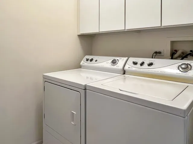 $322,900 | 3451 North Carriageway Drive, Unit 503, Arlington Heights, IL 60004