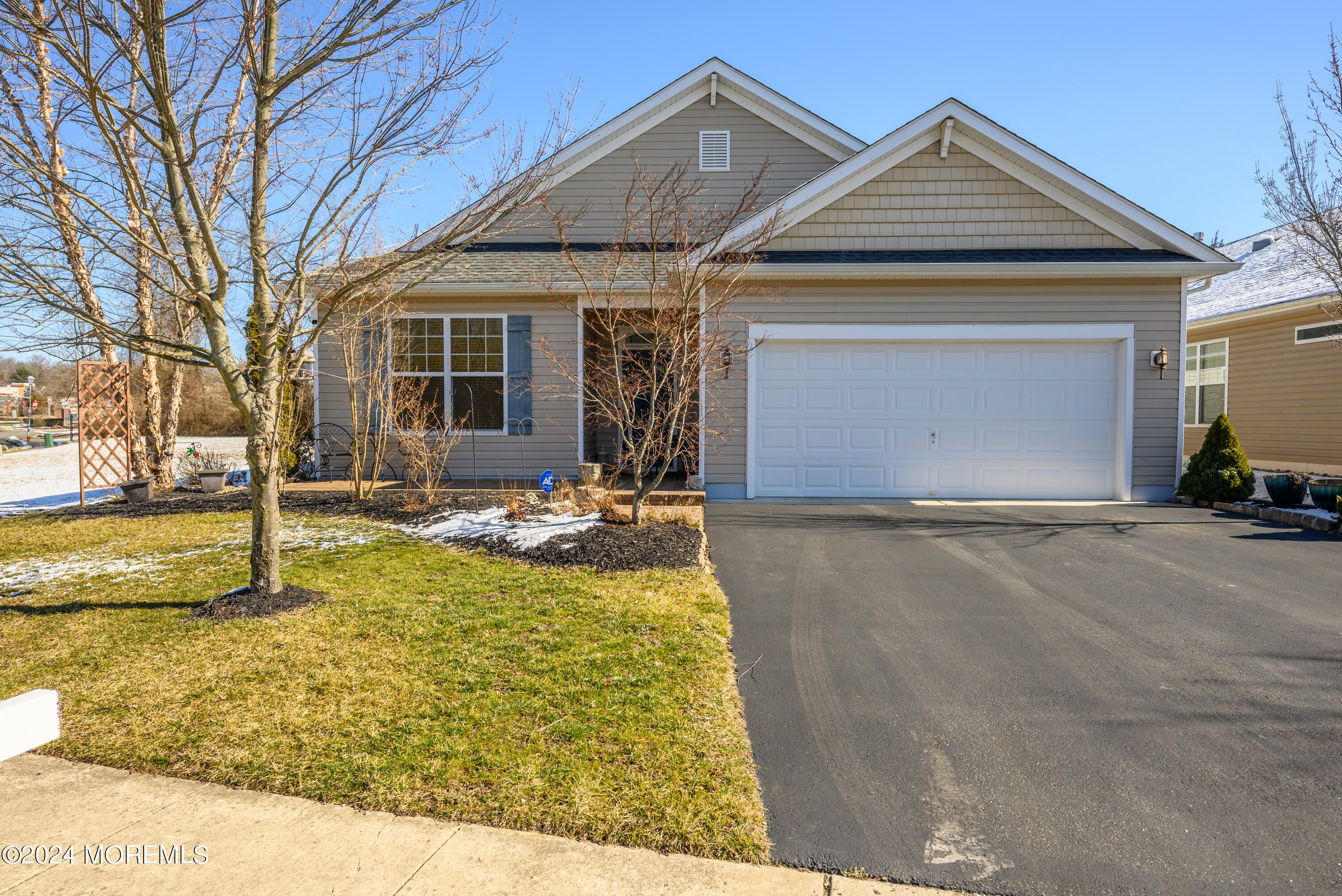 74 Kingston Dr (1 of 18)