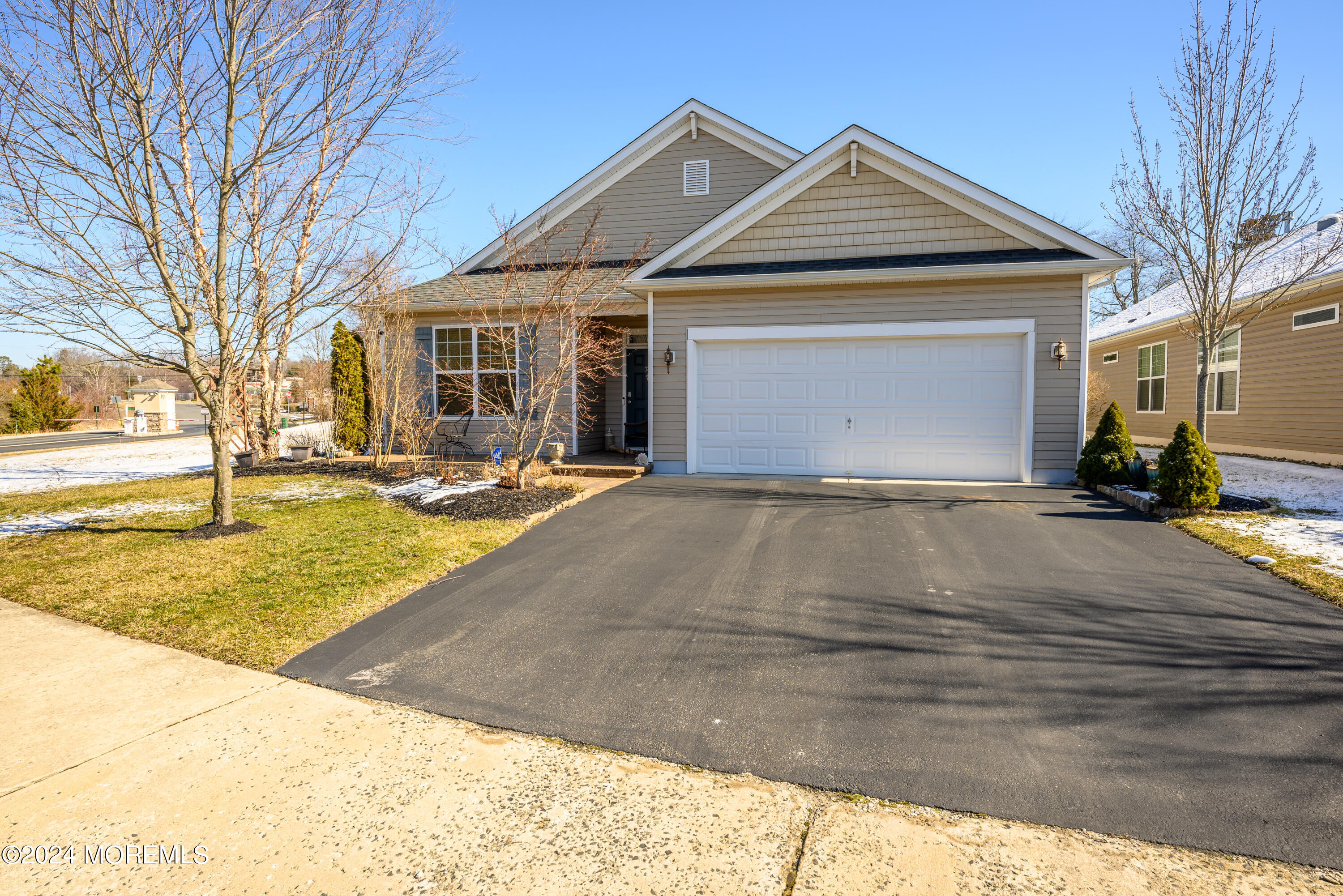 74 Kingston Drive Jackson, NJ 08527 - Photo 2 of 43 74 Kingston Dr (2 of 18)