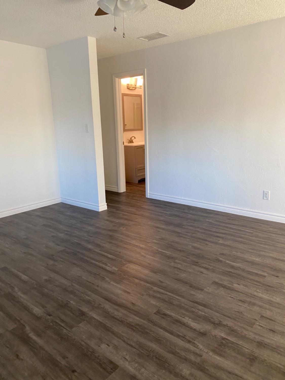 41517 David Road Orosi, CA 93647 - Photo 11 of 26 Gallery Image 11