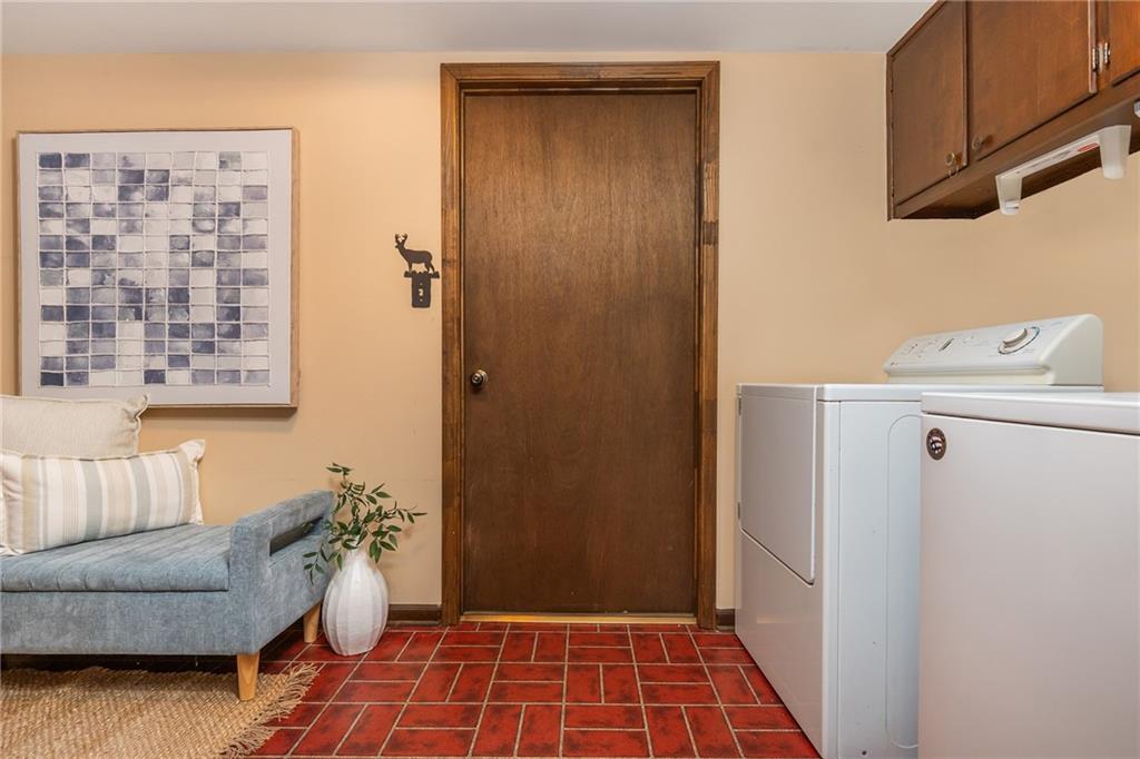 215 North Mill Road Sandy Springs, GA 30328 - Photo 22 of 39 Gallery Image 22