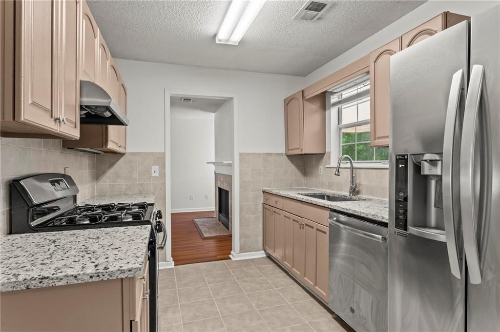 4542 Peppermill Place Acworth, GA 30101 - Photo 10 of 30
