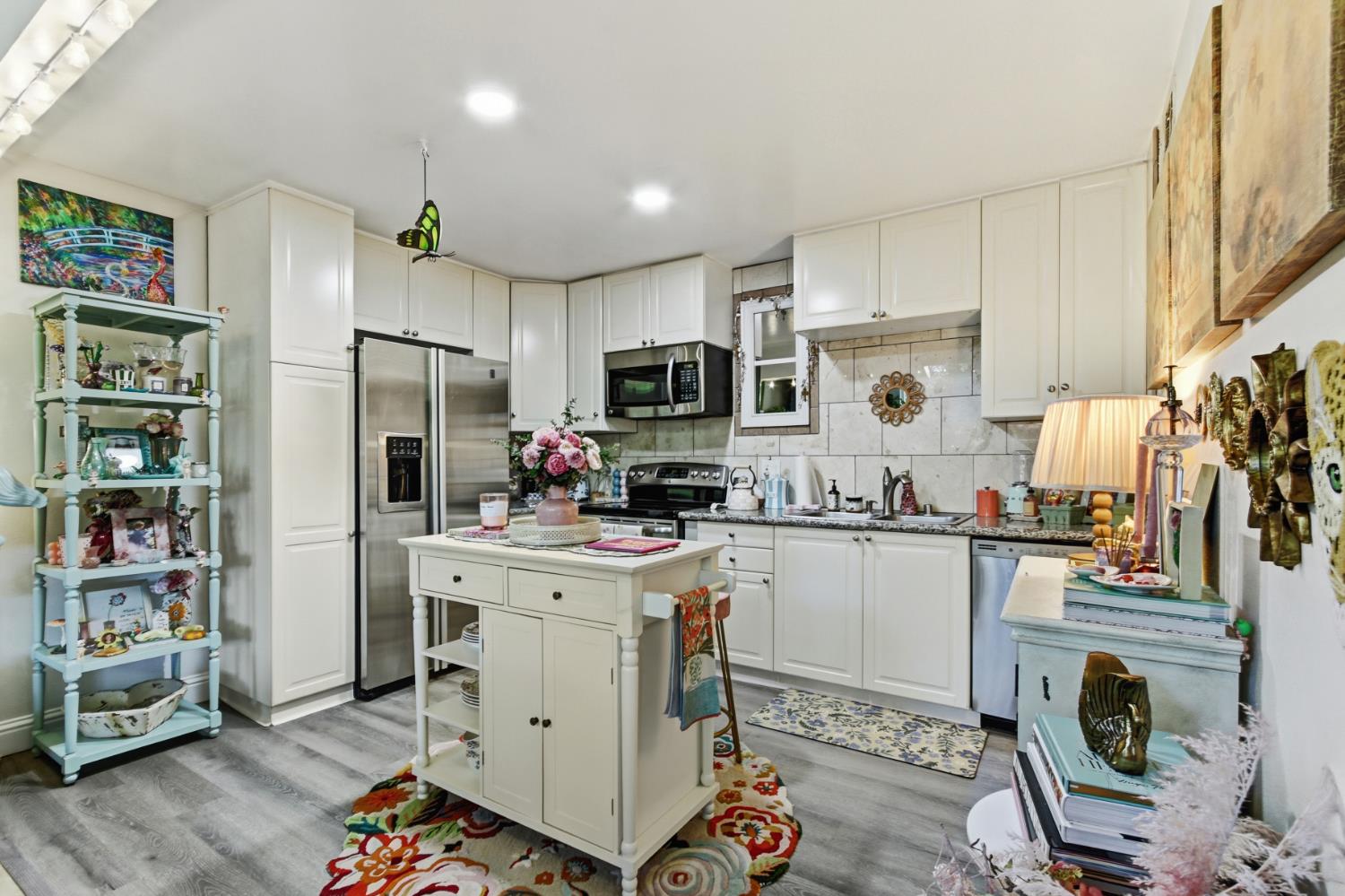 3215 Bermuda Avenue, Unit 7 Davis, CA 95616 - Photo 12 of 55