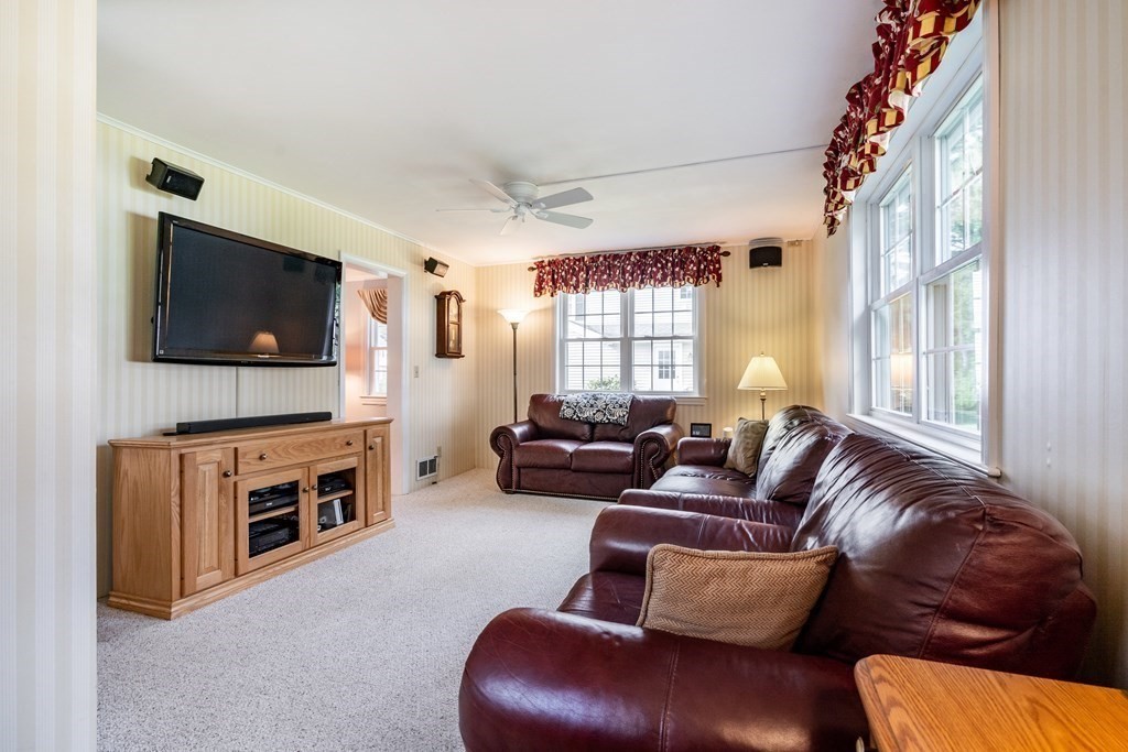21 Barnesdale Road Natick, MA 01760 - Photo 8 of 38 Gallery Image 8