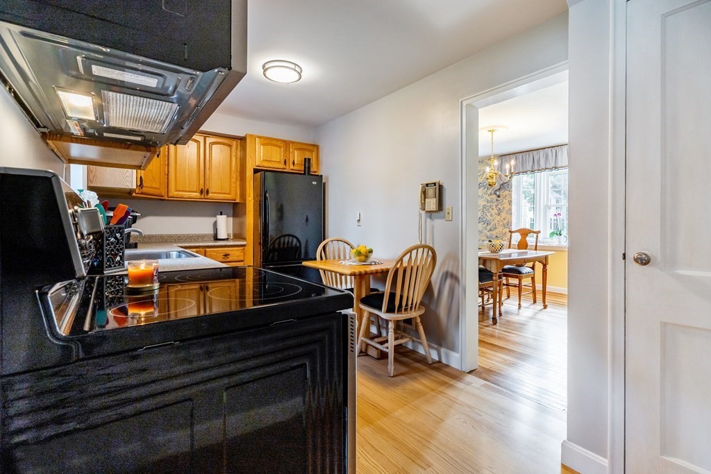 21 Barnesdale Road Natick, MA 01760 - Photo 10 of 38 Gallery Image 10