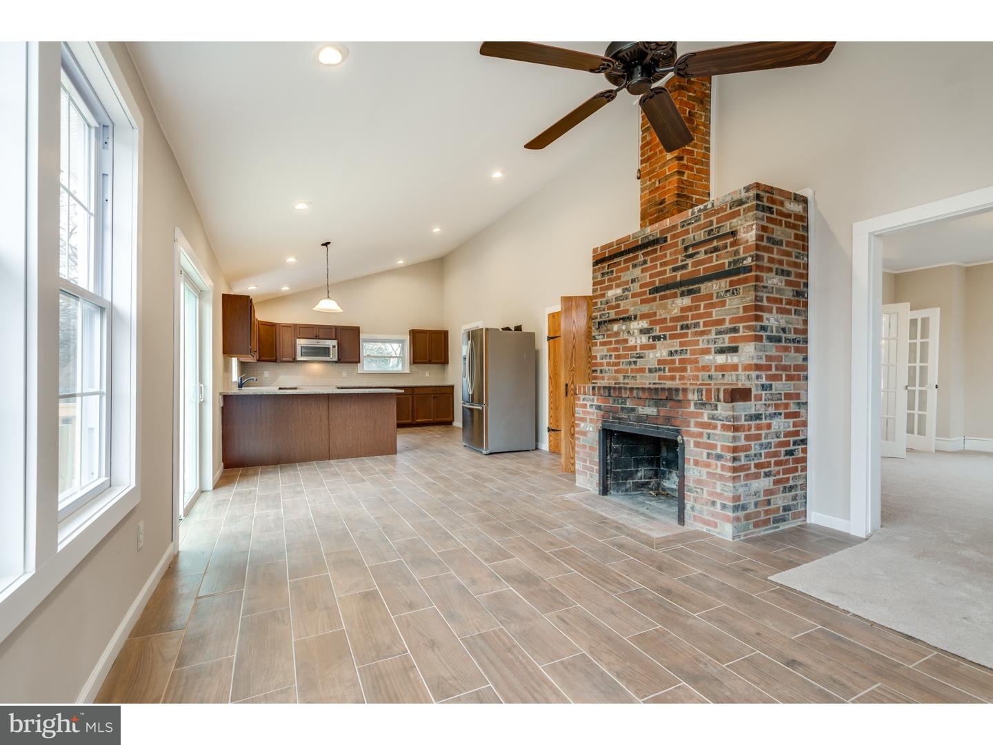 8 Pemberton Road Southampton, NJ 08088 - Photo 6 of 25 Gallery Image 6