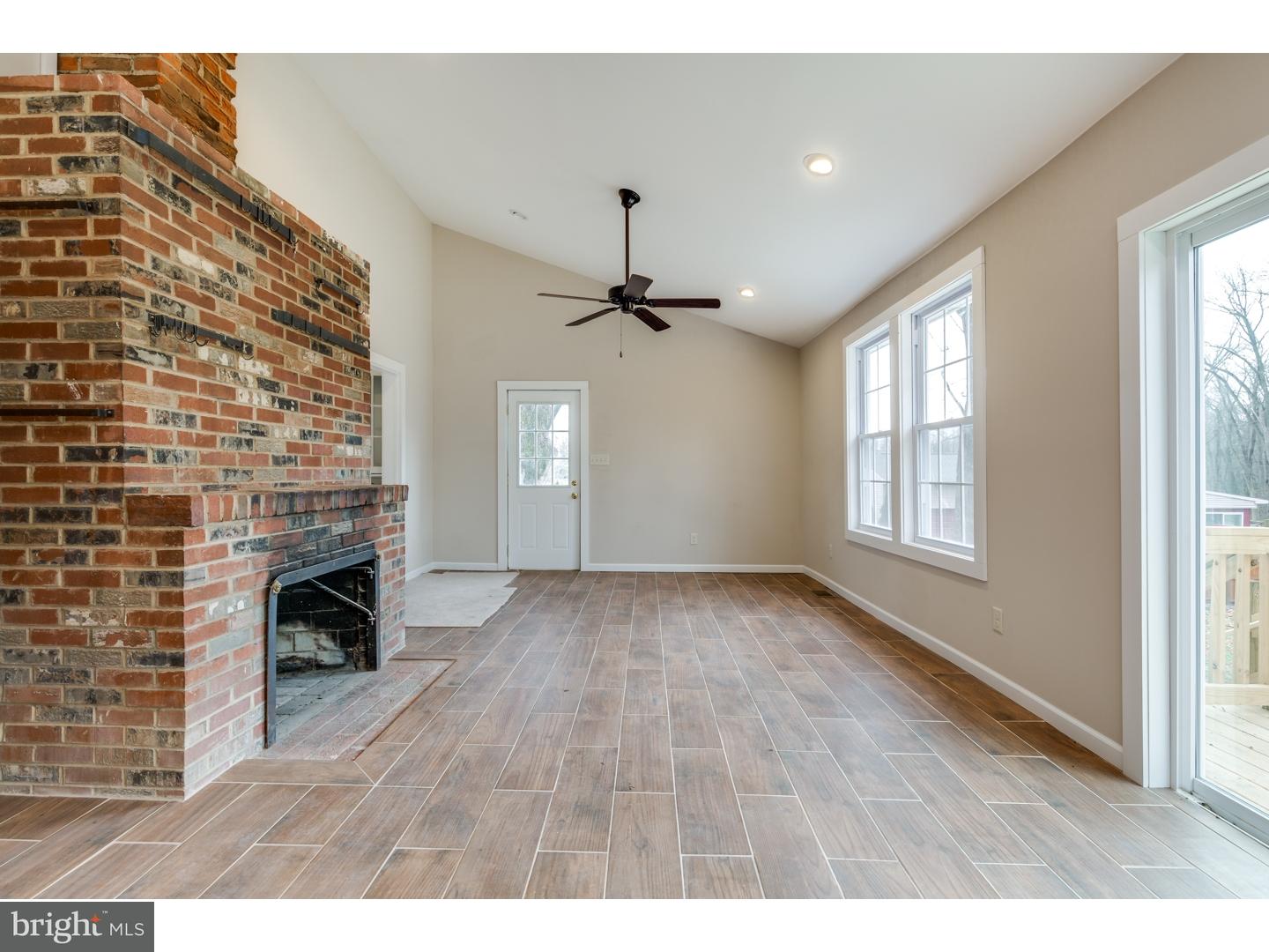 8 Pemberton Road Southampton, NJ 08088 - Photo 8 of 25 Gallery Image 8