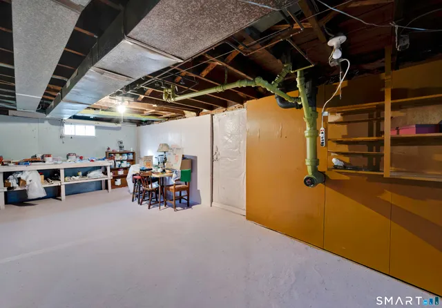 $299,900 | 110 Goodwin Street, East Hartford, CT 06108