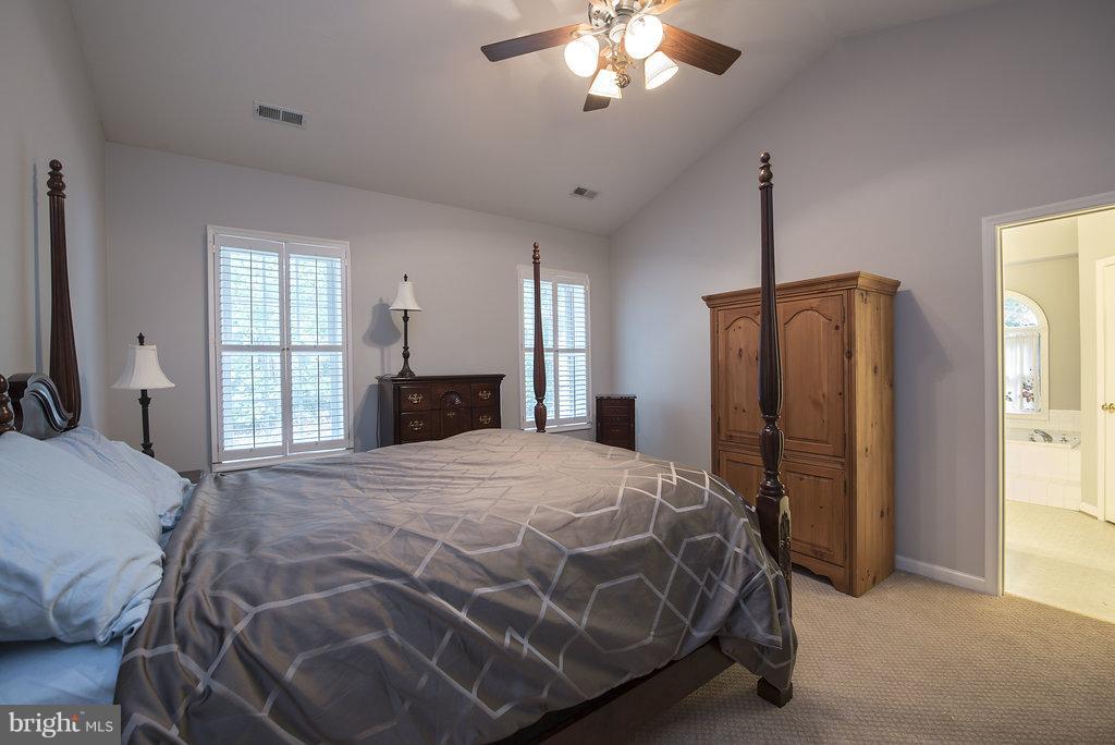 330 Sandy Ridge Road Fredericksburg, VA 22405 - Photo 14 of 30 Bath (Master)