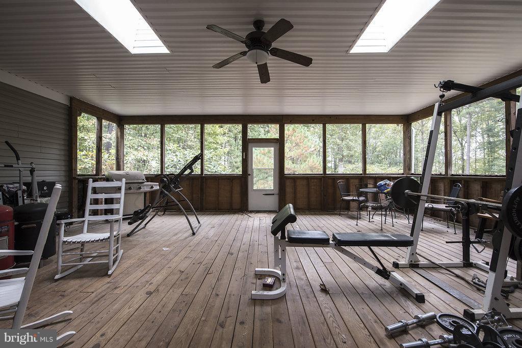 330 Sandy Ridge Road Fredericksburg, VA 22405 - Photo 24 of 30 Interior (General)