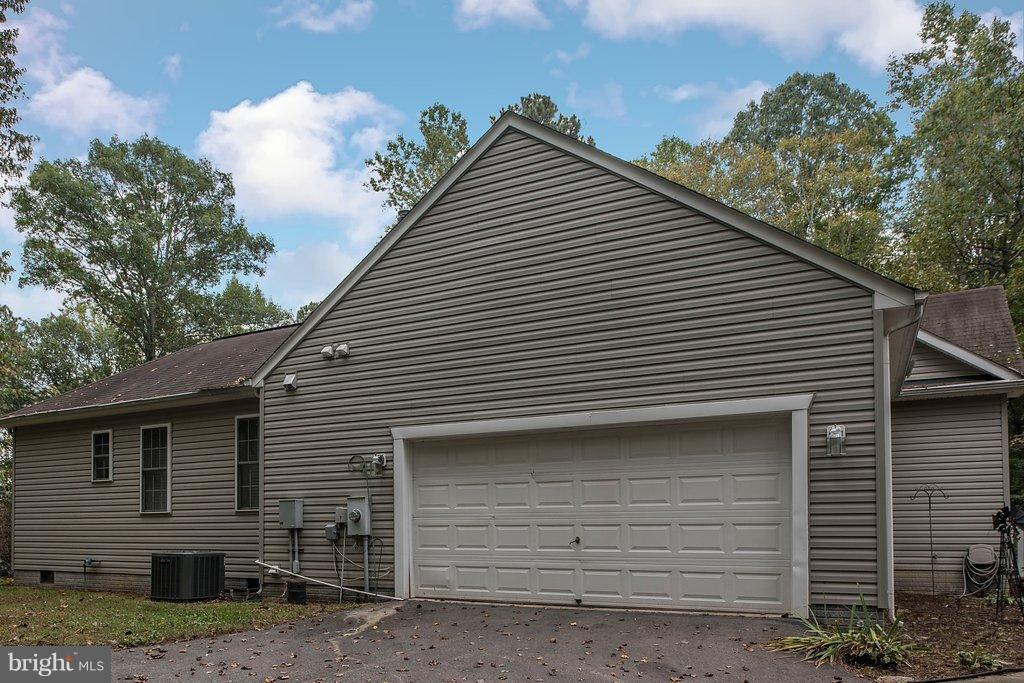 330 Sandy Ridge Road Fredericksburg, VA 22405 - Photo 26 of 30 Exterior (General)