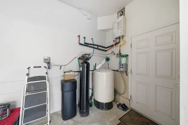 a view of outdoor space with mountain view