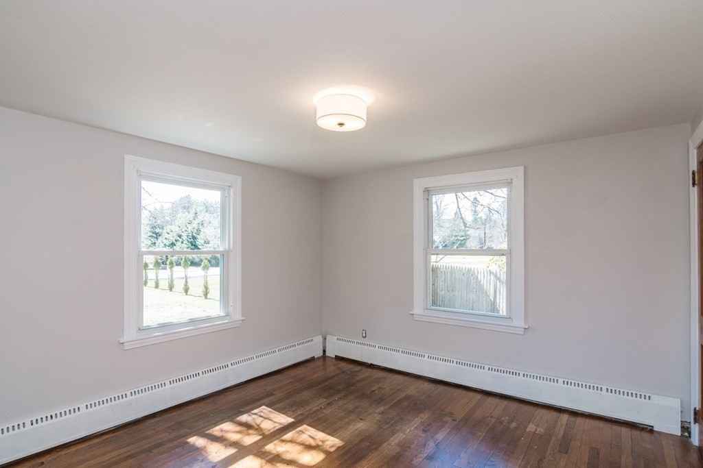 165 Barton Road Greenfield, MA 01301 - Photo 9 of 30 Gallery Image 9