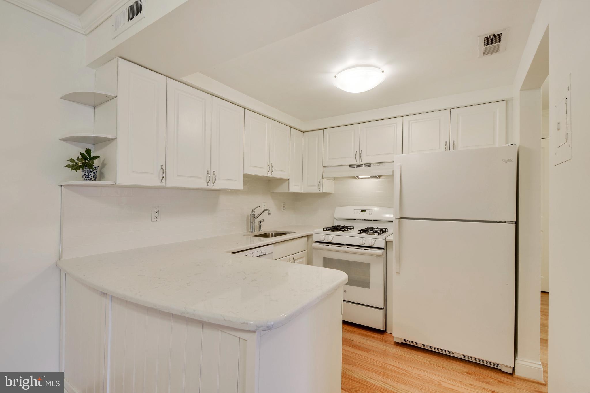 2572 Riva Road, Unit 18B Annapolis, MD 21401 - Photo 9 of 27